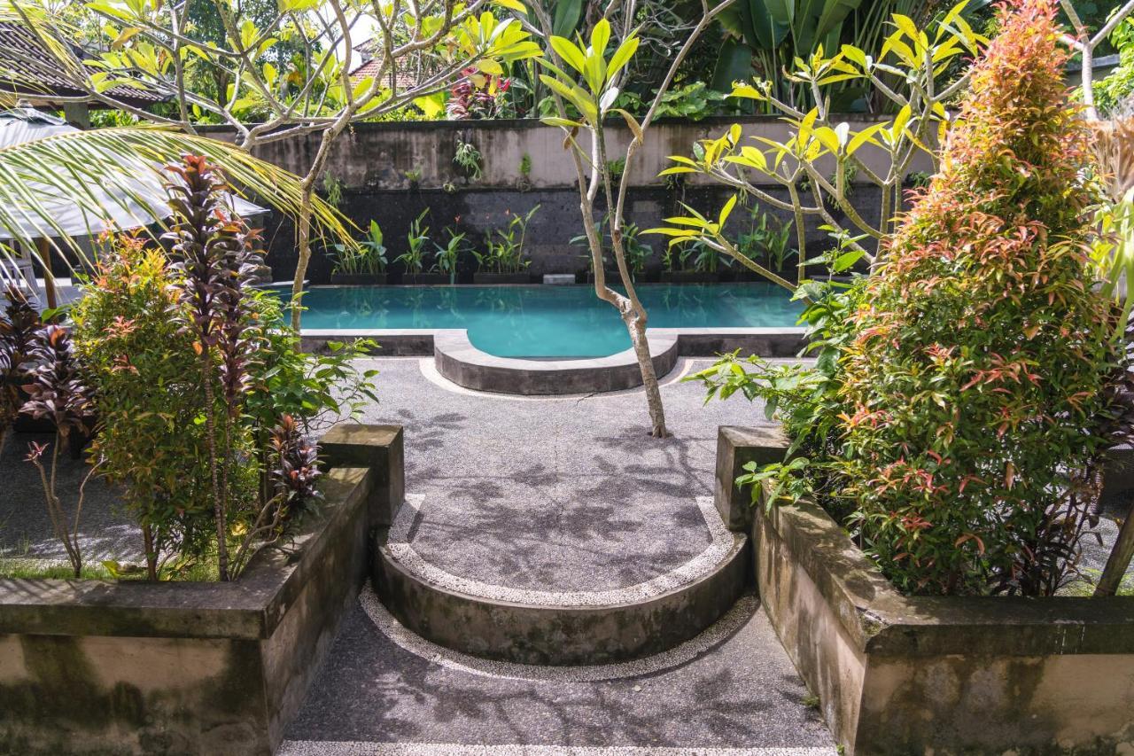 Adi Santia Bungalows Убуд Экстерьер фото